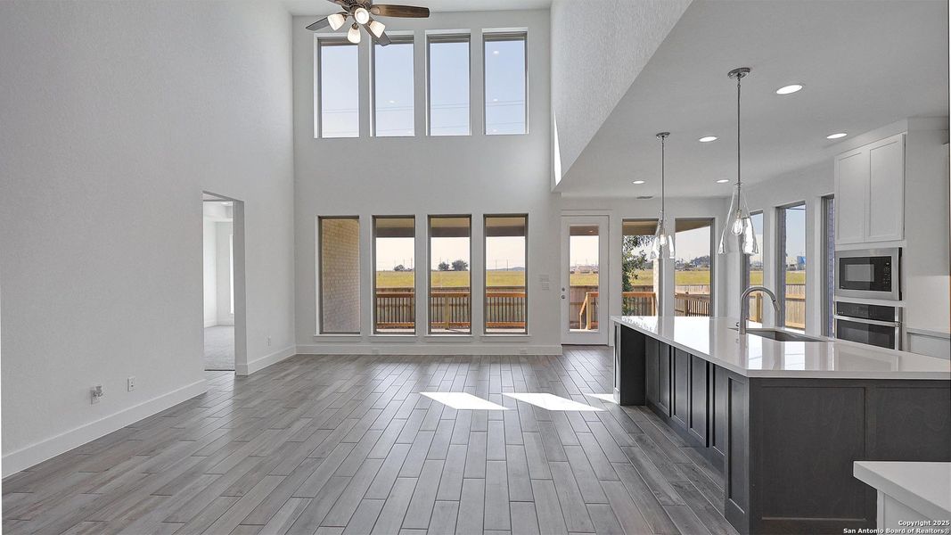 Spacious, unfurnished interior of a new home in Alsatian Oaks 50', Castroville (Image 16). Spacious, unfurnished interior of a new home in Alsatian Oaks 50', Castroville (Image 16).