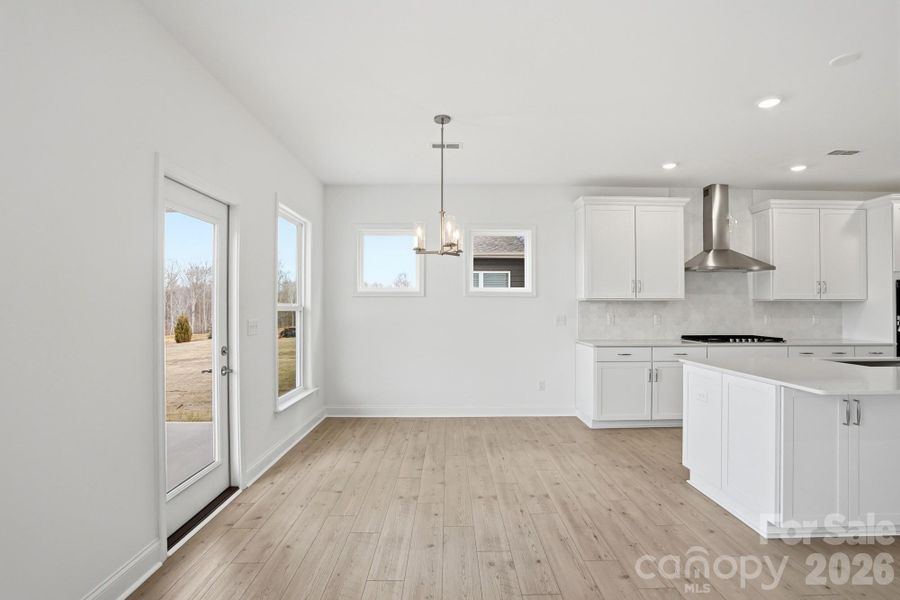 Spacious, unfurnished interior of a new home in Forest Creek, Waxhaw (Image 30).