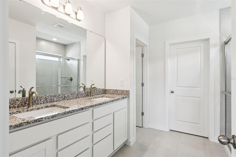 Furnished interior view inside a new home in Willowbrook North, Winter Haven (Image 8).