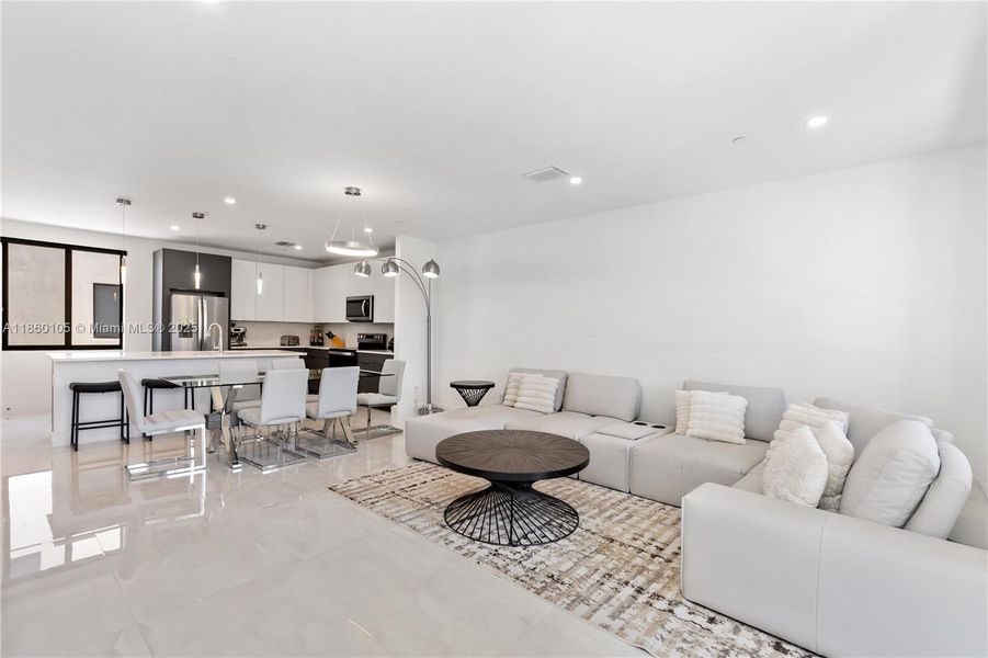 Furnished interior view inside a new home in , Fort Lauderdale (Image 12). Furnished interior view inside a new home in , Fort Lauderdale (Image 12).