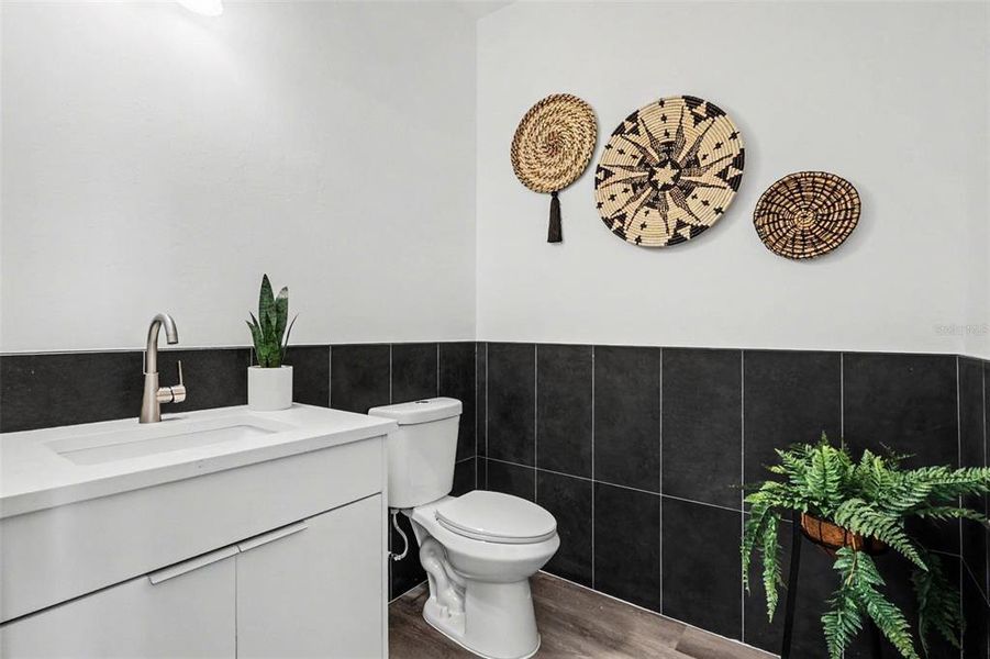 Furnished interior view inside a new home in , Cape Coral (Image 17).