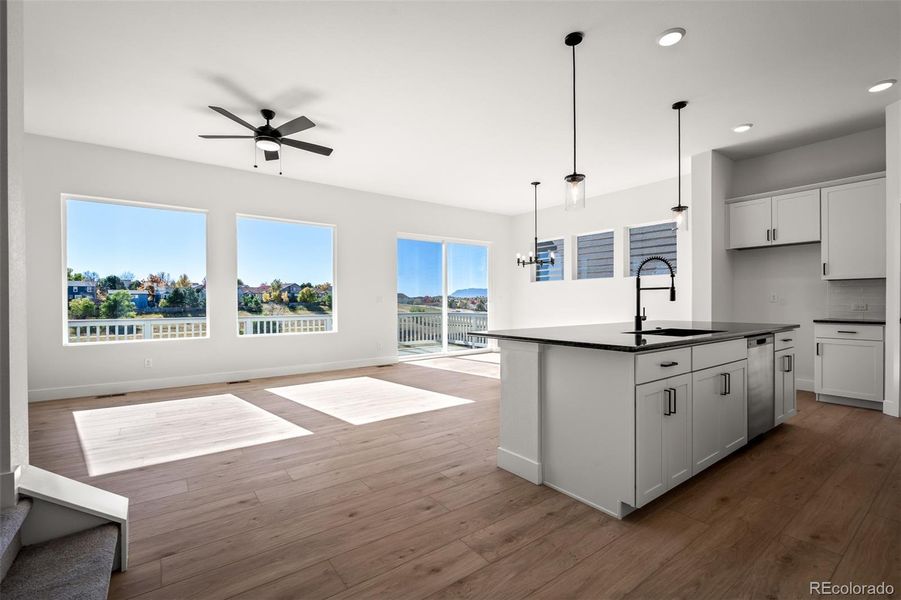Spacious, unfurnished interior of a new home in Trailside at Cottonwood Creek, Colorado Springs (Image 20).