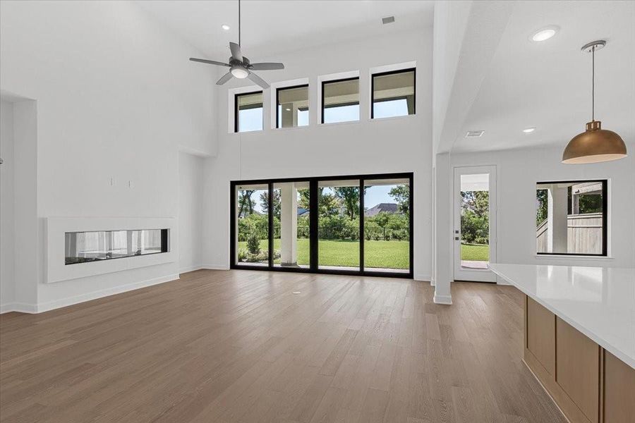 Spacious, unfurnished interior of a new home in , Missouri City (Image 41).