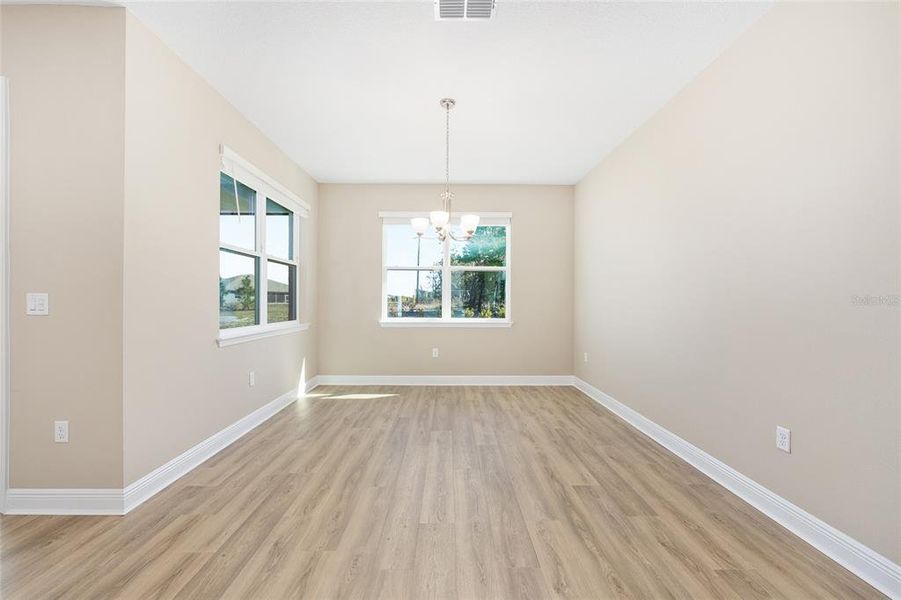 Spacious, unfurnished interior of a new home in , Ocala (Image 30).