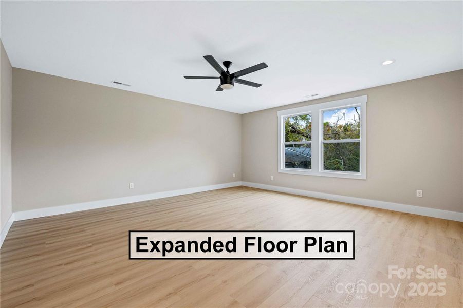 Spacious, unfurnished interior of a new home in , Asheville (Image 22).