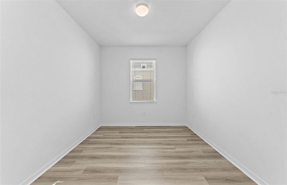 Spacious, unfurnished interior of a new home in Silverlake, Lake Alfred (Image 16).