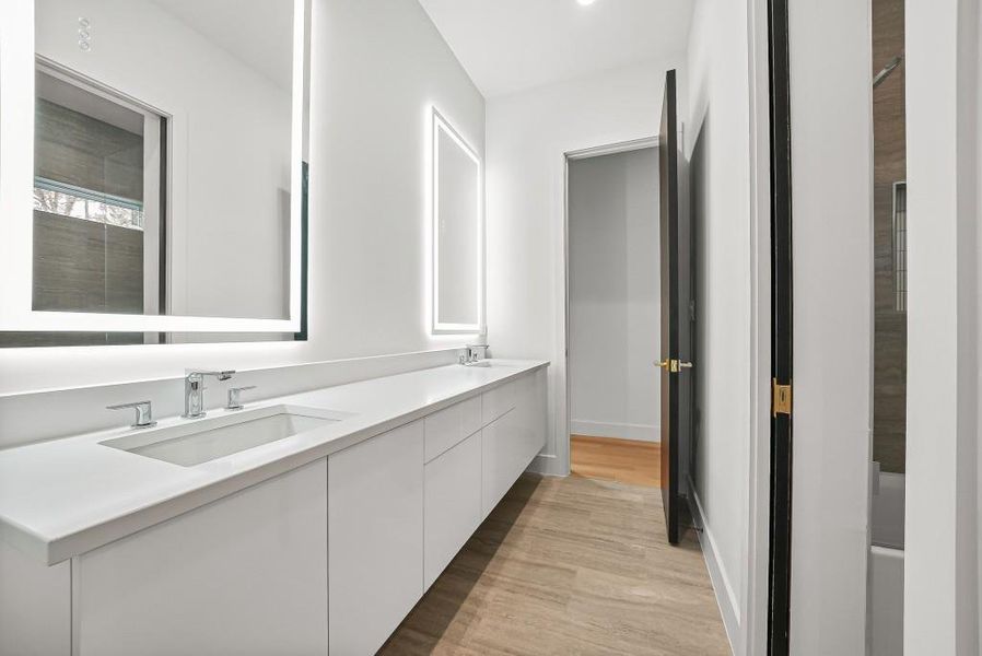 Furnished interior view inside a new home in , Decatur (Image 59).