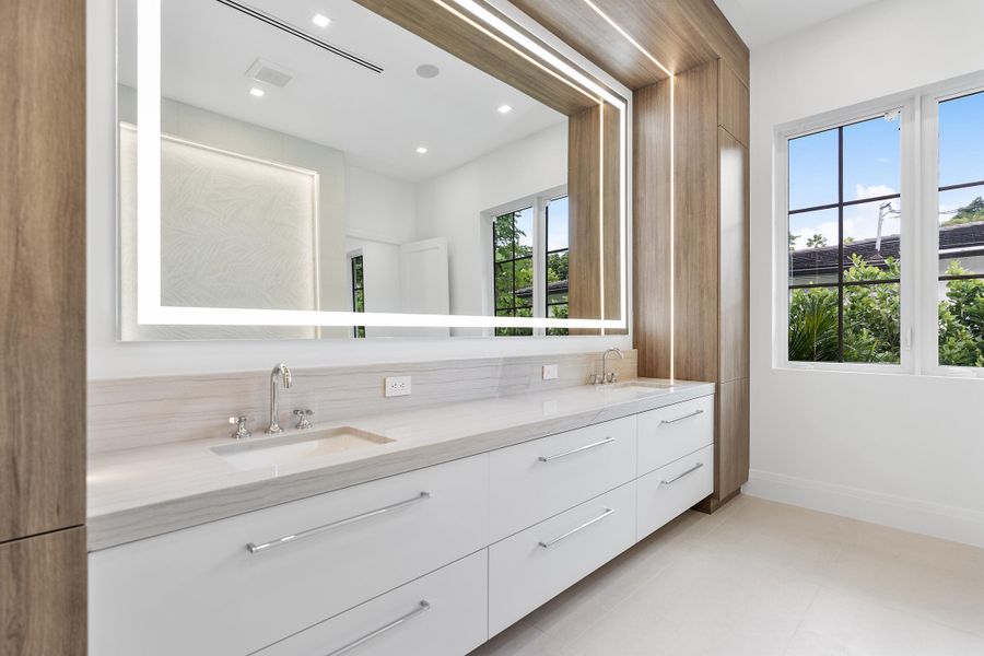 052-420 Barbarossa Ave_052 052-420 Barbarossa Ave_052