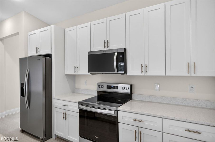 Furnished interior view inside a new home in Cape Coral, Cape Coral (Image 11).