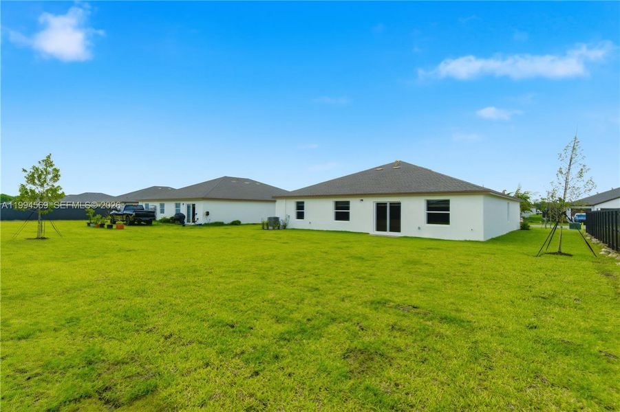 Exterior details and patio area of a home in , Homestead (Image 4).