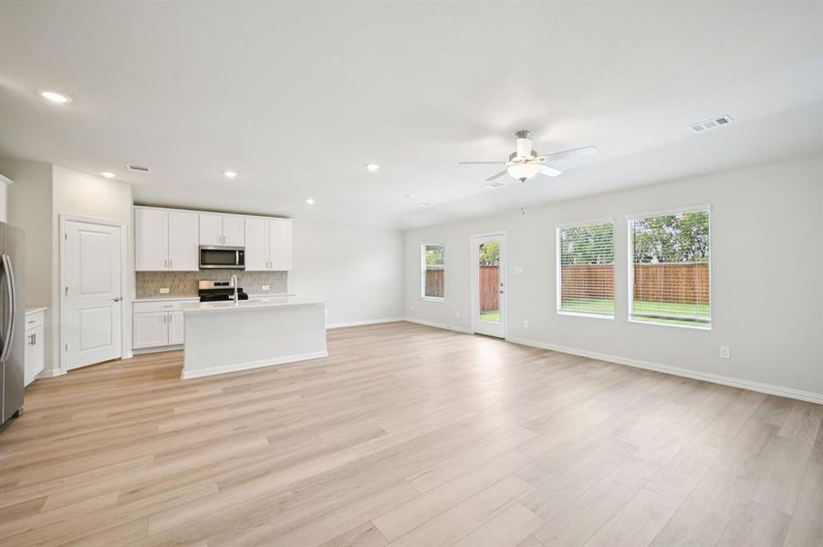 Photo is not of the actual home, but is an inspirational photo of builder’s model home and may depict options, furnishings, and/or decorator features that are not included.