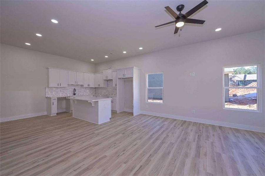 Spacious, unfurnished interior of a new home in , Buchanan (Image 16).