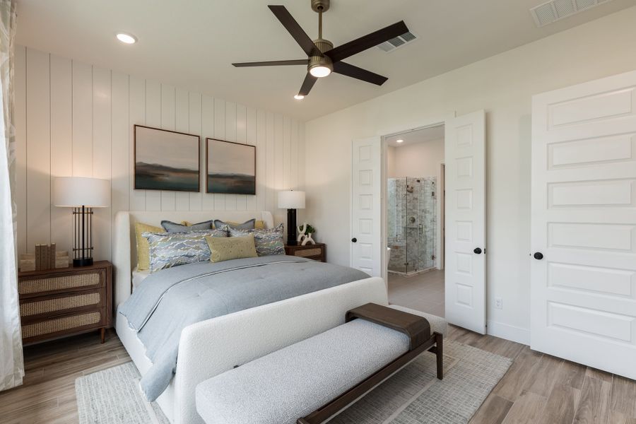 Representative furnished interior of a home built from the Hawk by Tri Pointe Homes in Sienna 45', Missouri City (Image 16). Representative furnished interior of a home built from the Hawk by Tri Pointe Homes in Sienna 45', Missouri City (Image 16).