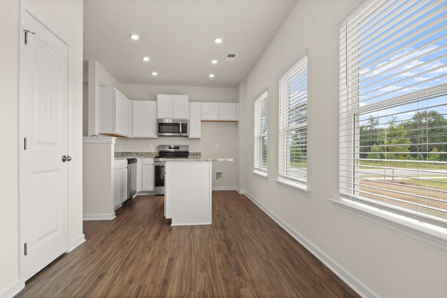 Furnished interior view inside a new home in Cantigny Park, Clarksville (Image 4).
