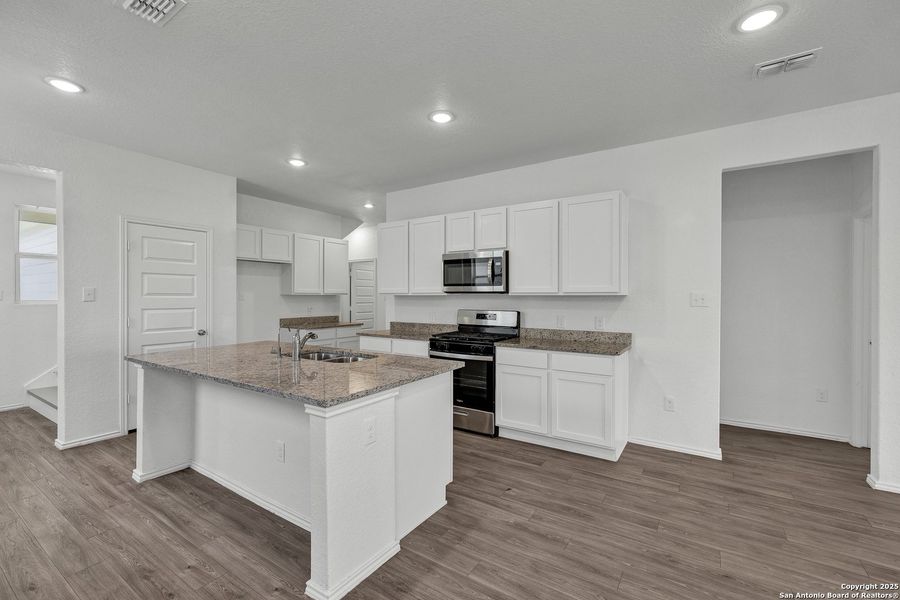 Furnished interior view inside a new home in Blue Ridge Ranch, San Antonio (Image 8).