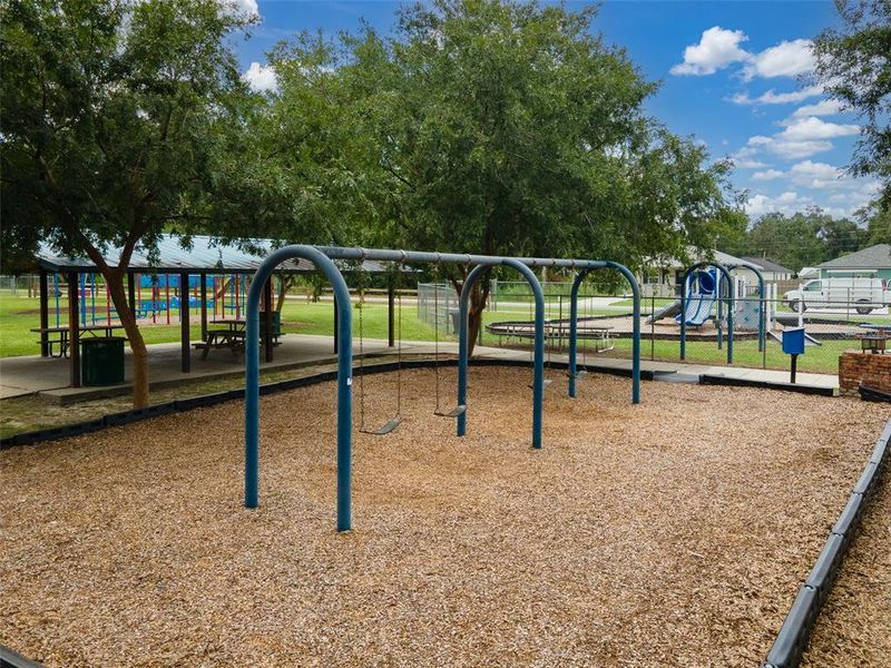 Community amenities in , High Springs (Image 26). Community amenities in , High Springs (Image 26).