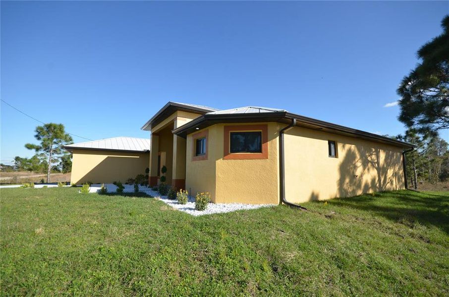 Exterior details and patio area of a home in , Lehigh Acres (Image 24).