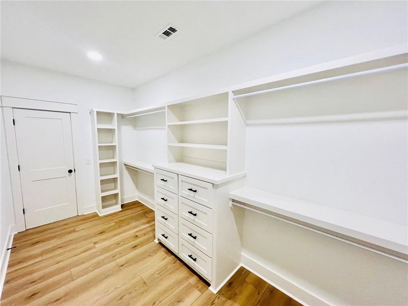 Furnished interior view inside a new home in , Cartersville (Image 16).
