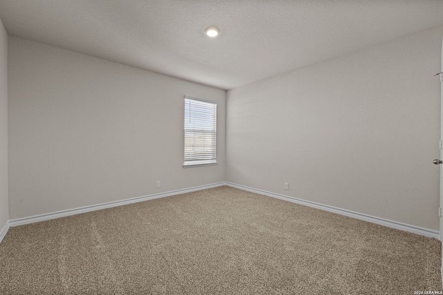 Spacious, unfurnished interior of a new home in Redbird Ranch, San Antonio (Image 21).