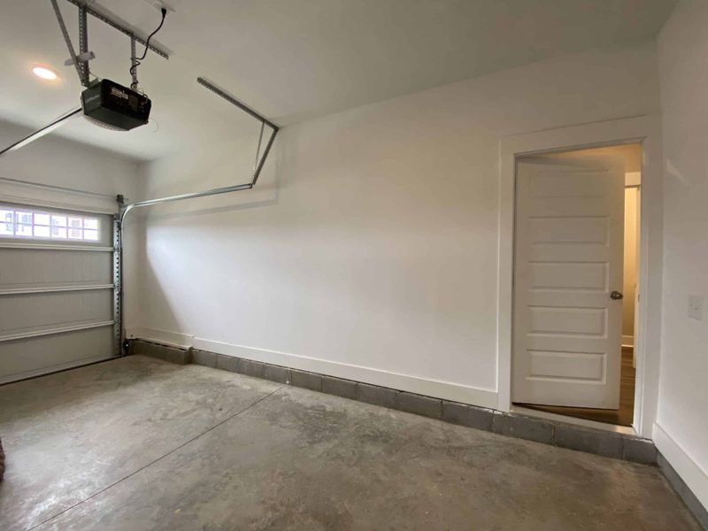 Spacious, unfurnished interior of a new home in The Grove at Kennesaw Farms, Gallatin (Image 23). Spacious, unfurnished interior of a new home in The Grove at Kennesaw Farms, Gallatin (Image 23).