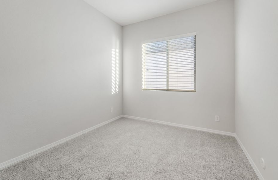 Spacious, unfurnished interior of a new home in Sun City Festival, Buckeye (Image 17).