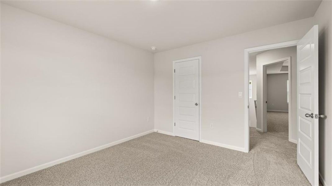 Spacious, unfurnished interior of a new home in Preserve at Dove Creek, Winder (Image 18).