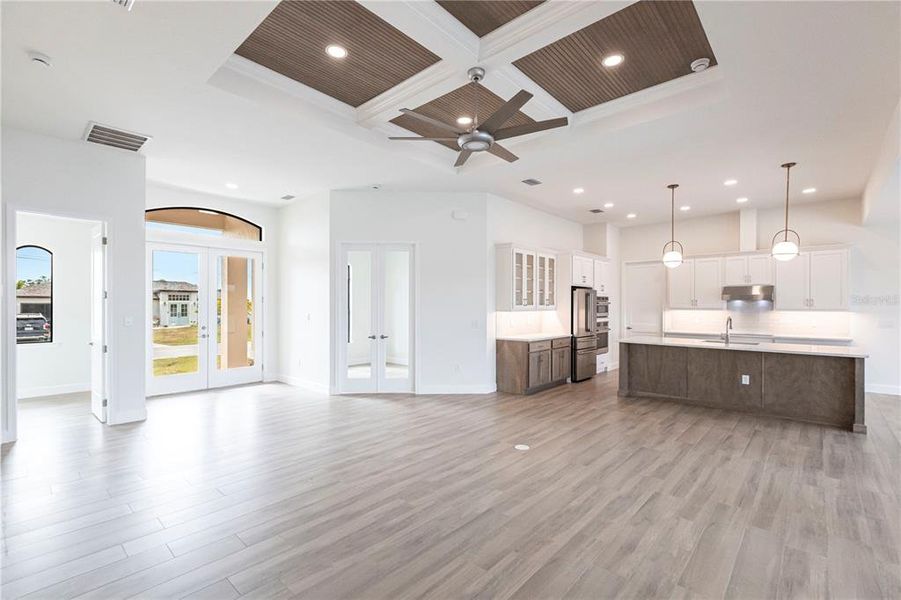 Spacious, unfurnished interior of a new home in , Port Charlotte (Image 38).