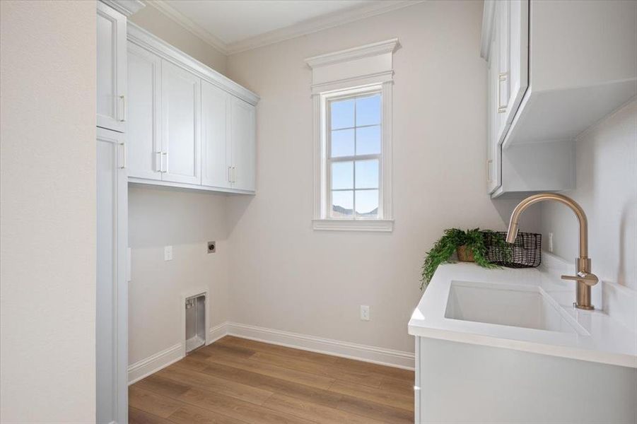 Spacious, unfurnished interior of a new home in , Robinson (Image 25).