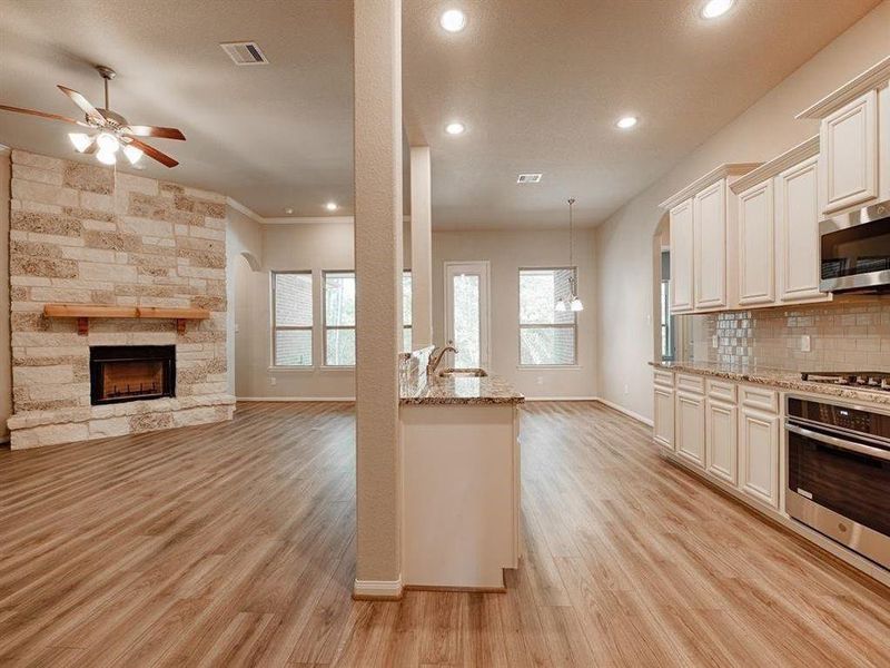 Stunning Brand New 1 Story Home! Ready Soon! The Mason! Estimated completion September 15, 2025! Pictures are a representation of the Mason Plan. Colors and selections may vary! Call Today for a Tour! Stunning Brand New 1 Story Home! Ready Soon! The Mason! Estimated completion September 15, 2025! Pictures are a representation of the Mason Plan. Colors and selections may vary! Call Today for a Tour!