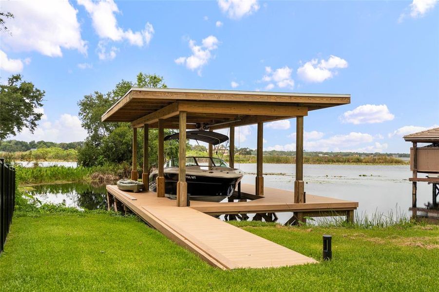 Community amenities in , Windermere (Image 77).