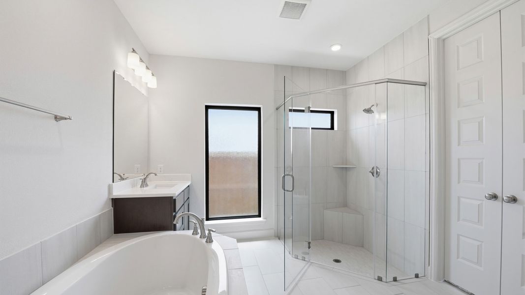 Furnished interior view inside a new home in Cambridge Crossing, Celina (Image 13).