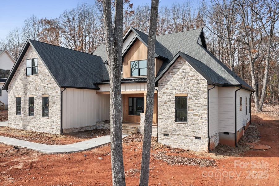 4459 Brancer Ln - your forever home!