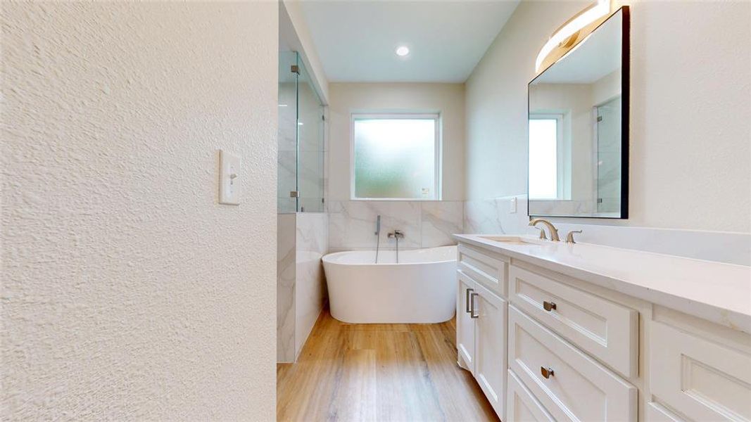 Furnished interior view inside a new home in , Grand Prairie (Image 6).