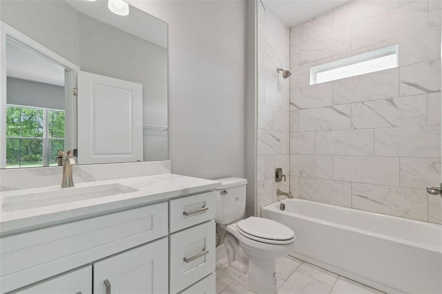 Furnished interior view inside a new home in , Ocala (Image 7).