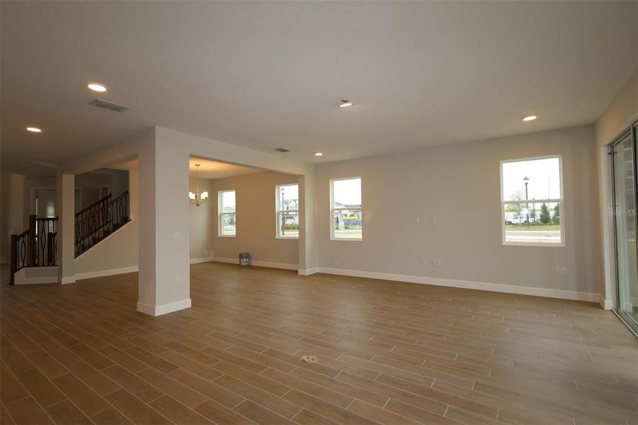 Spacious, unfurnished interior of a new home in Emerson Pointe, Apopka (Image 11). Spacious, unfurnished interior of a new home in Emerson Pointe, Apopka (Image 11).