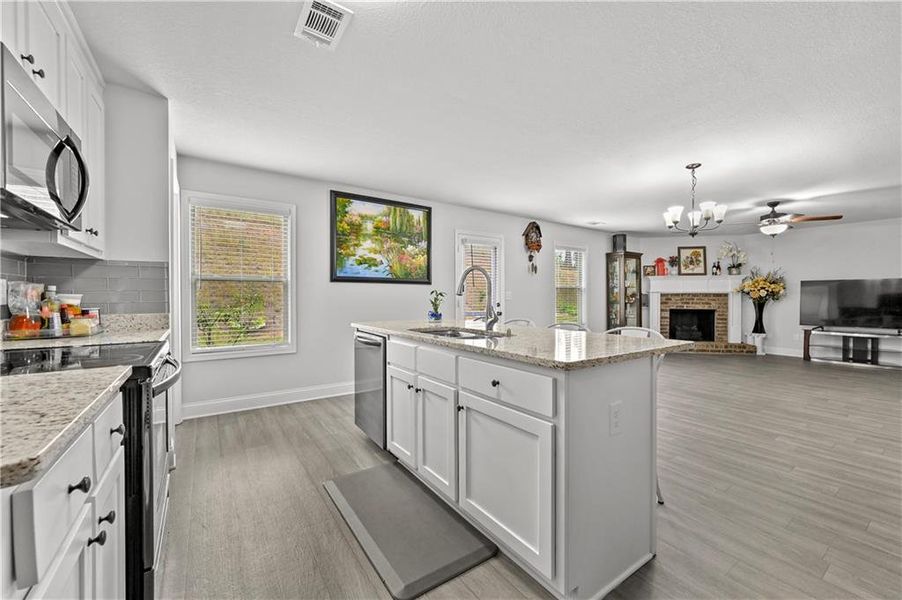 Furnished interior view inside a new home in , Jefferson (Image 13).
