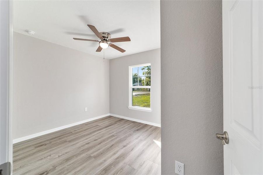 Spacious, unfurnished interior of a new home in , Ocala (Image 24).