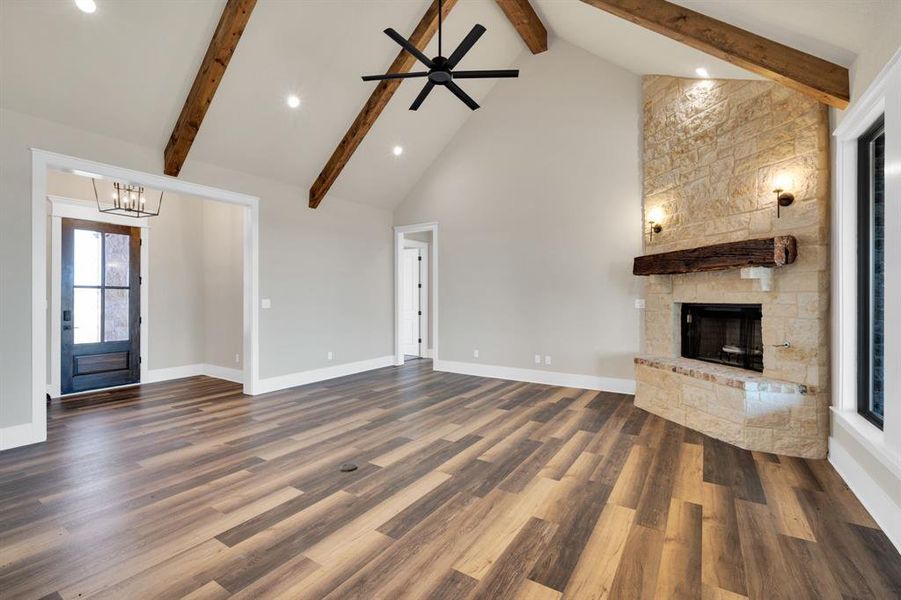 Spacious, unfurnished interior of a new home in , Waxahachie (Image 28). Spacious, unfurnished interior of a new home in , Waxahachie (Image 28).