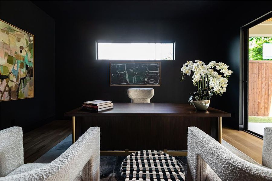 Furnished interior view inside a new home in , Dallas (Image 16). Furnished interior view inside a new home in , Dallas (Image 16).