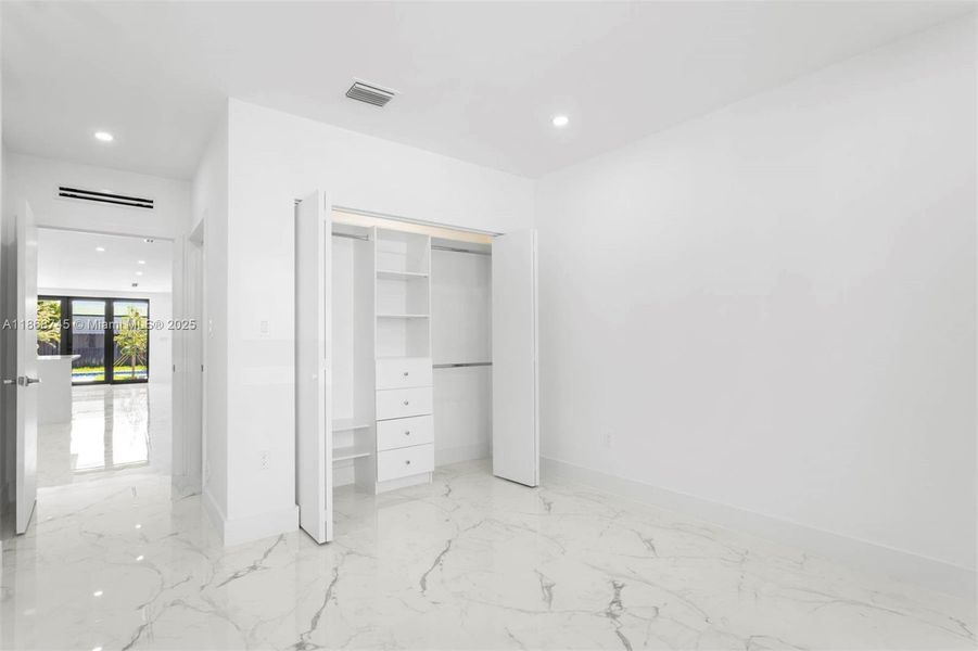 Image 35 of a home in .