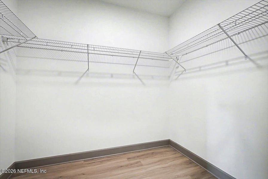 Spacious, unfurnished interior of a new home in , Jacksonville (Image 22).