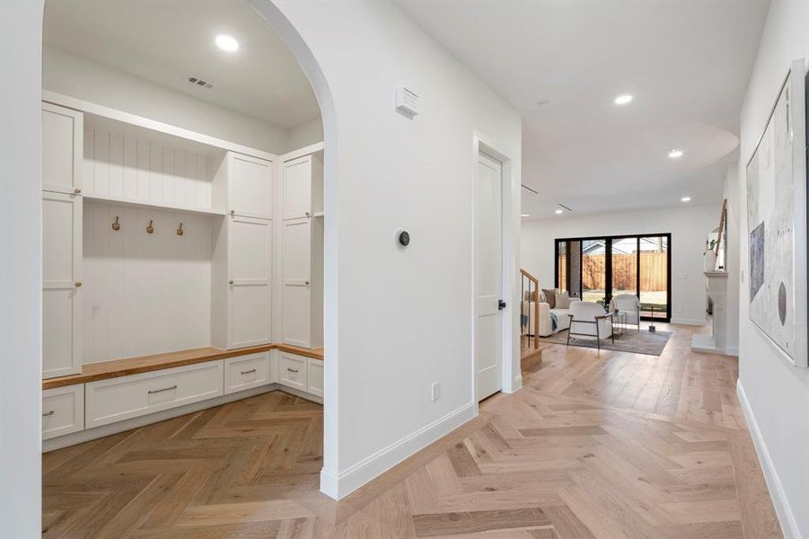 Spacious, unfurnished interior of a new home in , Dallas (Image 21). Spacious, unfurnished interior of a new home in , Dallas (Image 21).