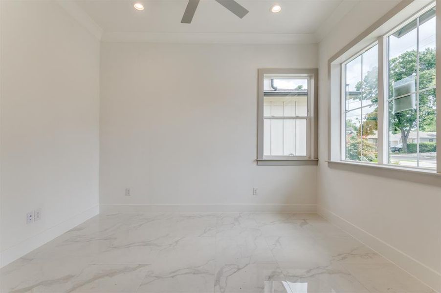 Spacious, unfurnished interior of a new home in , Dallas (Image 22).