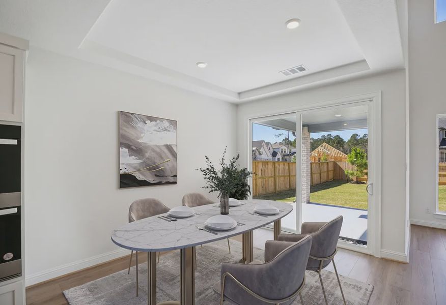 Plan 4059 Dining - Staged - 5 of 21