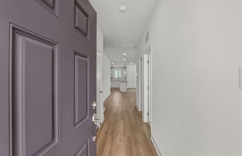 Spacious, unfurnished interior of a new home in Patterson Ranch, Georgetown (Image 46).