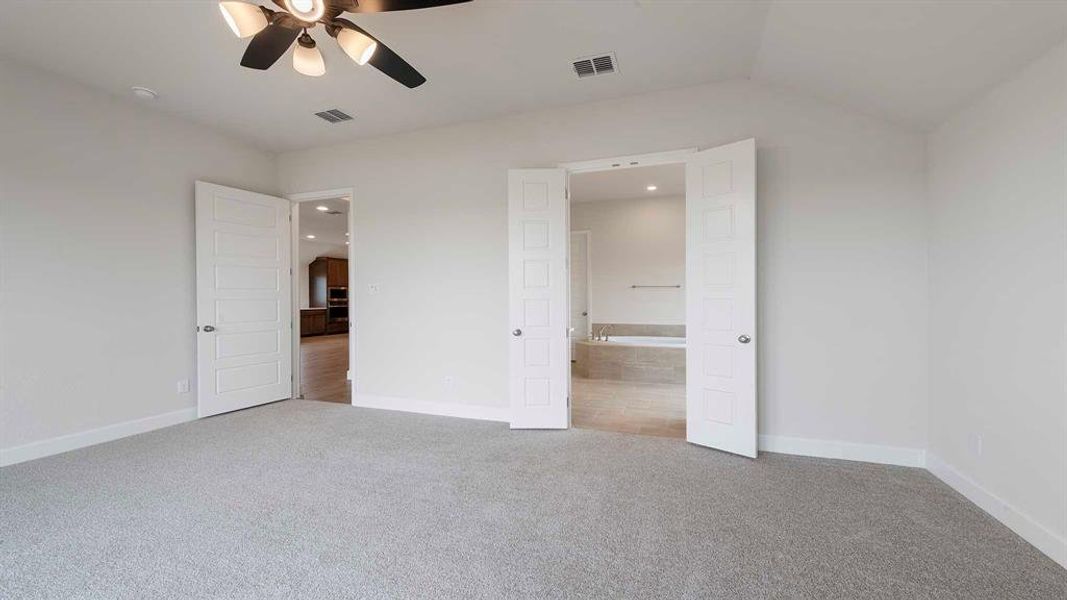 Spacious, unfurnished interior of a new home in Devonshire, Forney (Image 20).