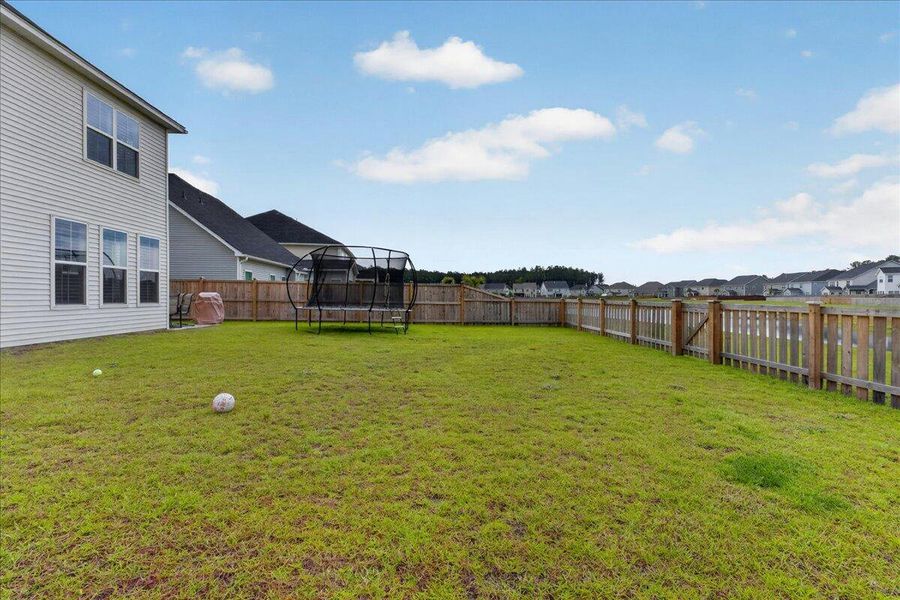 Exterior details and patio area of a home in Lochton, Summerville (Image 28).