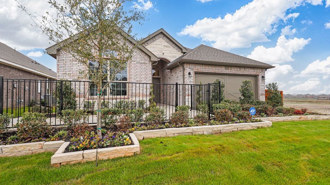 Representative exterior photo of a completed home built from the Portales by D.R. Horton in Morningstar, Aledo, TX (Image 2).