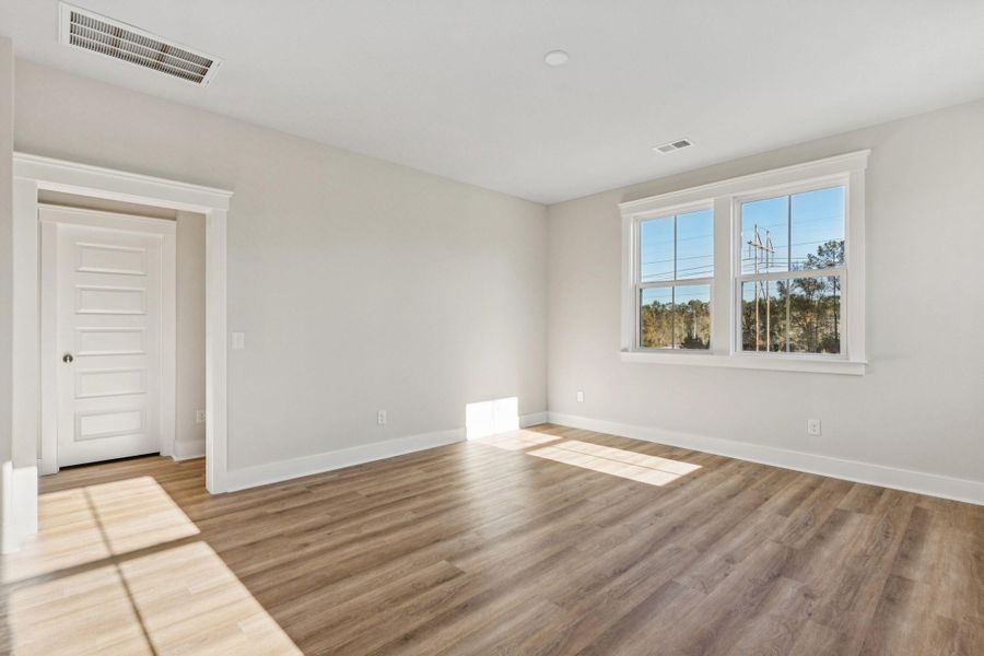 Spacious, unfurnished interior of a new home in Nexton, Summerville (Image 37).