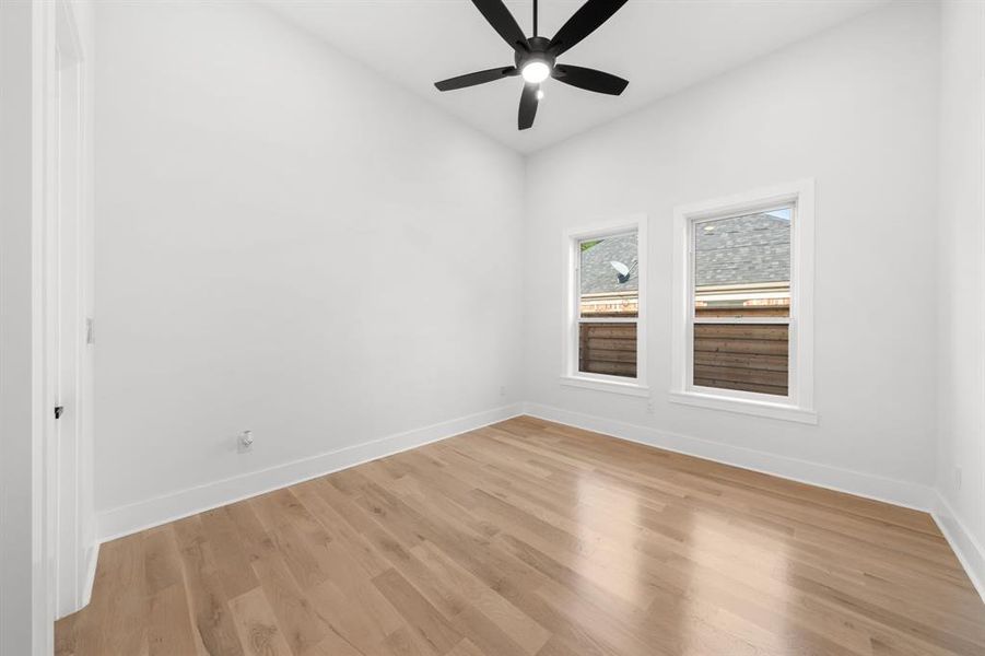 Spacious, unfurnished interior of a new home in , Dallas (Image 18).